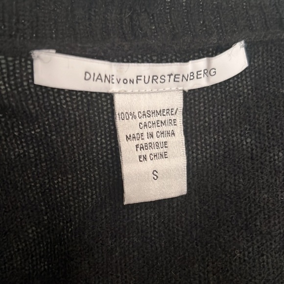 Diane von Furstenberg 100% cashmere  open front Cardigan Sweater SZ Small - Picture 4 of 7